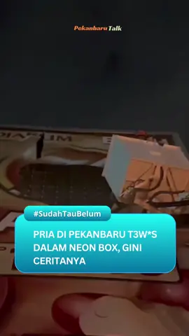 Tim SAR gabungan melakukan 3v4kv4s1 seorang pekerja yang t3rj3b4k di dalam Neon Box di Jalan Soekarno Hatta, Kota Pekanbaru, Minggu malam 14 September 2025. Humas Basarnas Pekanbaru Kukuh Widodo mengatakan pihaknya awalnya mendapat laporan sekitar pukul 23.15 WIB dari warga bernama Wira. “Wira melaporkan rekannya bernama Andi warga Pekanbaru diketahui sedang memperbaiki lampu di dalam Neon Box sejak sore,“ kata Kukuh Senin (15/9). Namun, sekitar pukul 22.00 WIB, Andi tidak merespons meski sudah dipanggil berulang kali. Saat diperiksa, k0rb4n terlihat dalam posisi t3rg4ntvng dan t3lvngkvp di dalam Neon Box, sementara kondisi cuaca hujan deras. “k0rb4n kami temukan sudah m3n1ngg4l dvn14. Penyebabnya masih diselidiki pihak kepolisian,” lanjut Kukuh. Dikutip jpnn.com #pekanbarutalk #kabarpekanbaru #beritapekanbaru #pkucity #infopku   