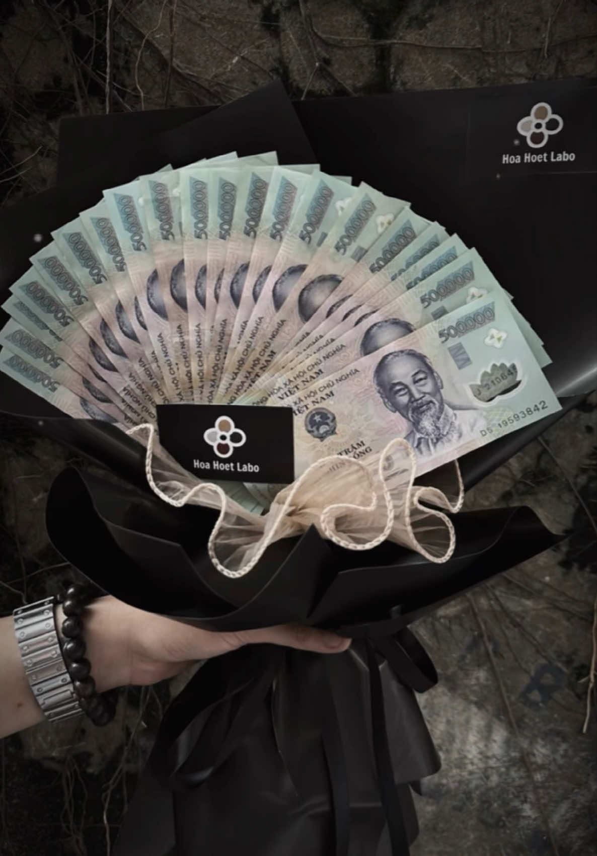 Rcm bó hoa dỗ ng iu 🫰🏻 chị nhà chưa hết dỗi thì 3 bó 1 lượt giúp e #hoahoetlabo 