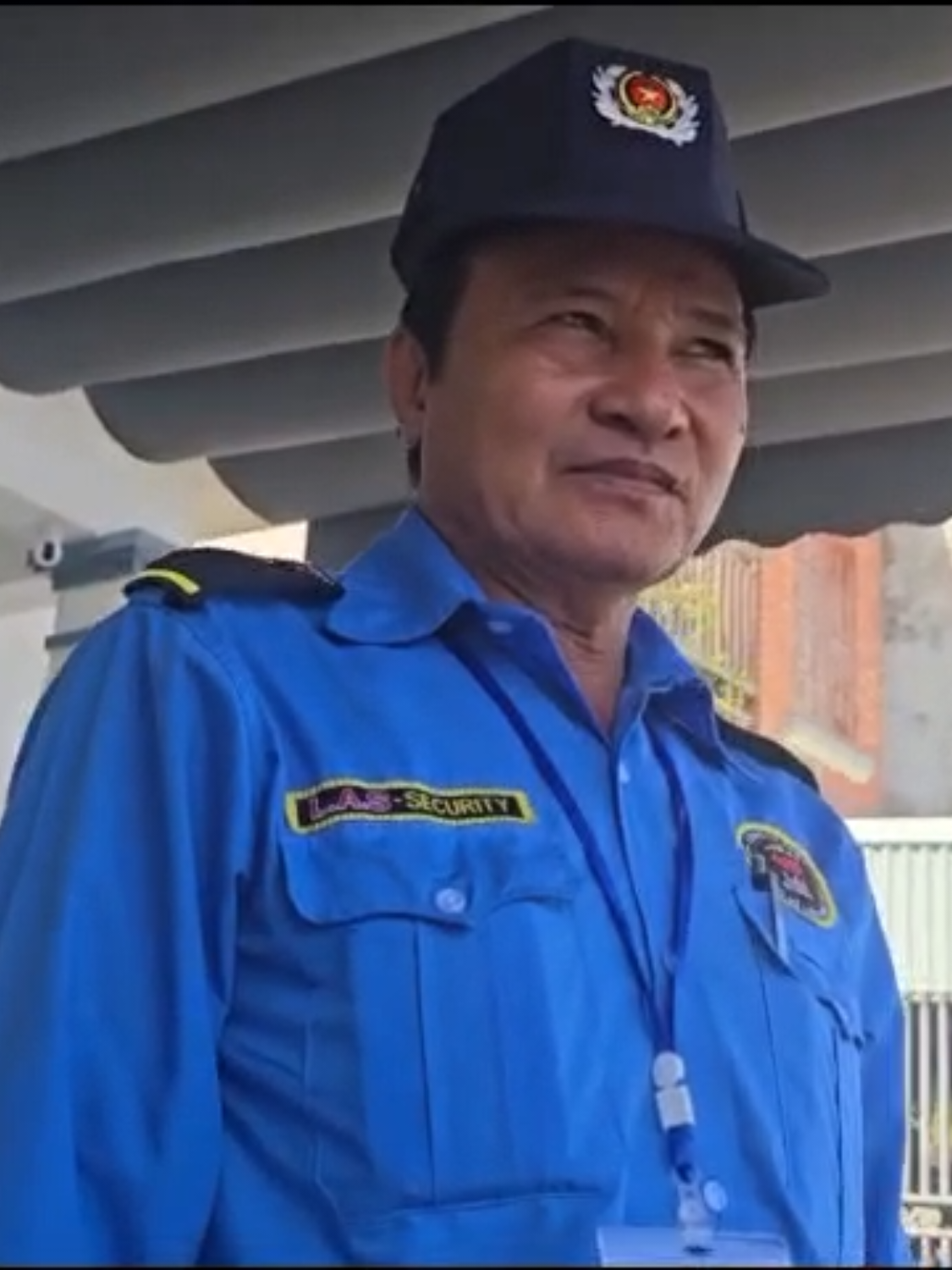 🎥 Trực tiếp tại VSIP Nam Định 👉 Vừa trò chuyện cùng chú bảo vệ ngay cổng văn phòng dự án VSIP NAM ĐỊNH , thông tin xác nhận rõ ràng: dự án đang được triển khai ✅ 🚜 Máy móc, hạ tầng từng bước khởi động – không khí công trường rất nhộn nhịp. ✅️Thực tế 100% – không tin đồn. #BatDongSan #NamDinh #VSIPNamDinh #batdongsanquatlam #datnenbien 