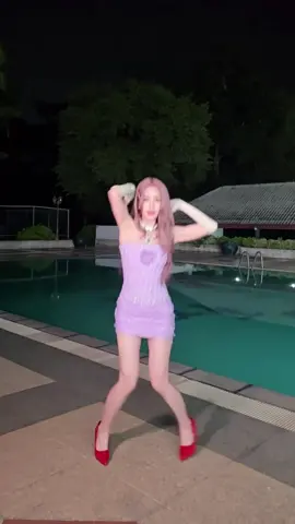 “คงแอบหวังให้เขาดีเท่าฉันสักครึ่งหนึ่ง” 😏👠  #Mind4EVE Dance Challenge   #4EVEtooperfectforyou  #4EVEสวยเริ่ดเชิด  #4EVE #XOXOentertainment