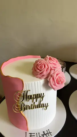 Beautiful cakes#fyp #foryoupage #beautifulcakes #cake #cakedecorating 