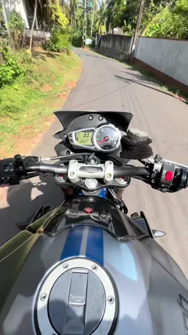Rocket 🔇🚀 #triumph1050speedtripple #genuineregisterd #oneandonly #new #fyp #gampahaඅපි😎❤️ 