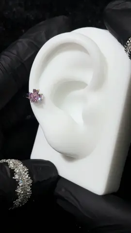 Cute pink flower earring #tiktokshoprestock #piercings #earpiercing #earstud #fyp 