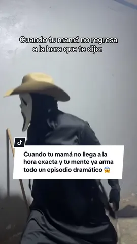 Son las 6:02 y mamá no llega 😱 algo anda mal…¿Quién más exagera así?😆⏰ • Ig: Ghostffeeofc_ • #paratii #comedia #humor #relatable
