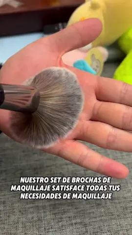 Juego de 7 pinceles de maquillaje, suaves y delicados, no dañan la piel, por menos que el precio de una taza de té con leche🫶🫶💕💕 #brochademaquillaje#cepillar#makeup#brush#fyppp 