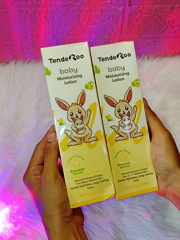 Tenderoo baby moisturizing lotion para sa mga sensitive skin na mga baby. #tenderoo #tenderoobabymoisturizinglotion #babyskincare 