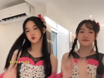 semenjak kau ada disini, ku mampu melupakannya  #hillaryabigail #adelinewijaya #lilyjkt48 #delynnjkt48 