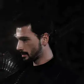 لا يـابه الـزلم تلــزم بحجايـه 😍🔥.    hudutsuzsevda #halilibrahim#  #halilibrahimkarasu #denizcanaktaş #حب_بلا_حدود #خليل_ابراهيم