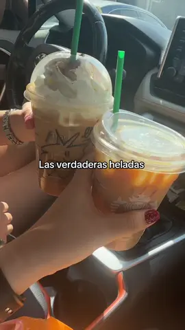 Estás si son heladas @michellebaylon13  #fyp #bffs #heladas #starbucksdrinks #amigas 