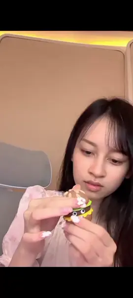 akhirnya live juga  @Stephanie Flo terima kasih telah menghibur izin post ya kak #stephaniefloriska #teppisawahlive #randomfacts #fyppppppppppppppppppppppp #pengagumnomersatustephanie 