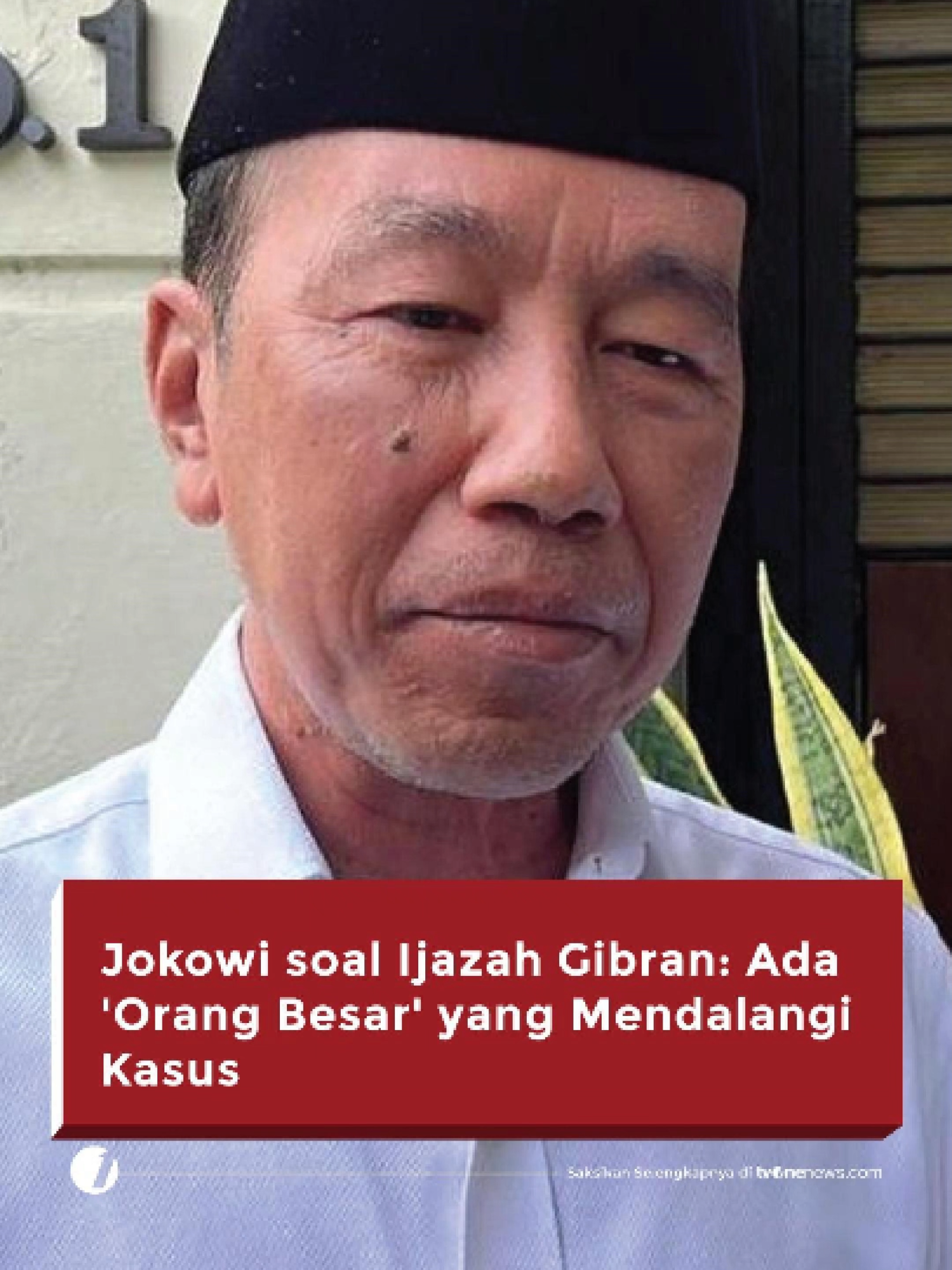 Menurut Jokowi, isu soal ijazah keluarganya terus dipersoalkan selama bertahun-tahun, sehingga dia yakin ada pihak yang membekingi.  Namun Jokowi menegaskan akan mengikuti proses hukum soal ijazah, termasuk terkait putranya, Wakil Presiden Gibran Rakabuming Raka. Simak video selengkapnya hanya di https://sorts.one/xKV #HardNews_Hukum #FlashOne #CariberitaditvOne #PolemikIjazah #JokoWidodo #GibranRakabuming #FO02