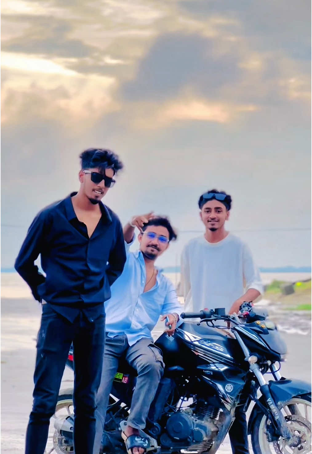 জীবনে বহুত ভন্ডামি করছি🤫🤫#মাস্টার_টিম🙃 #কালিহাতী_টাংগাইল #fyp #foryou #foryoupage #sheikhmehedi143 #masterteam143 @hasibulvai_10 @TikTok Bangladesh 