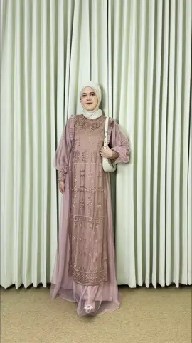 Cantik banget dressnya🫶 #dresskondangan #dresslebaran #gamiskondangan 