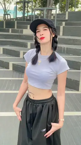 #ယိုယိုယို…🤣#ကချင်သလိုက🌚🩶#ရောက်ချင်တဲ့နေရာရောက်ကွာ👌  