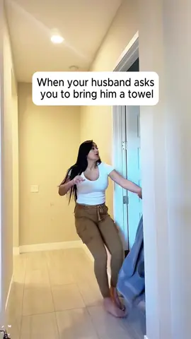 Are all husband like this?🤣🤣#funny #funnyvideos #foryour #interesting #clothes 