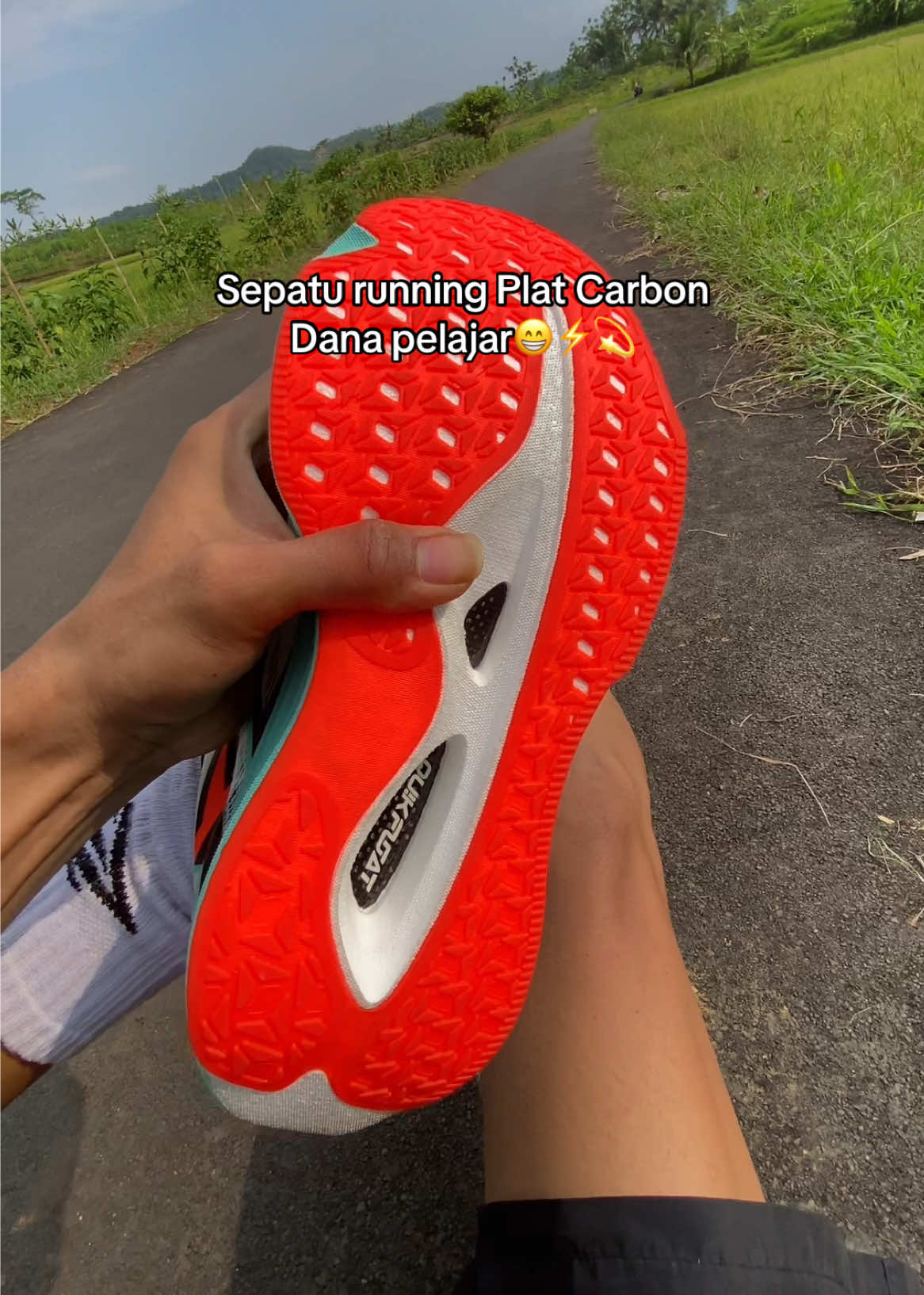 Rekomendasi sepatu running plat karbon dana pelajar derr#361degrees #sepatuolahraga #sepatujogging #sepaturunning #sepatukeren 
