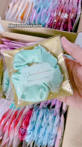Cek keranjang yuk 😉 #scrunchie #scrunchies #ikatrambut #idejualan #fyp 