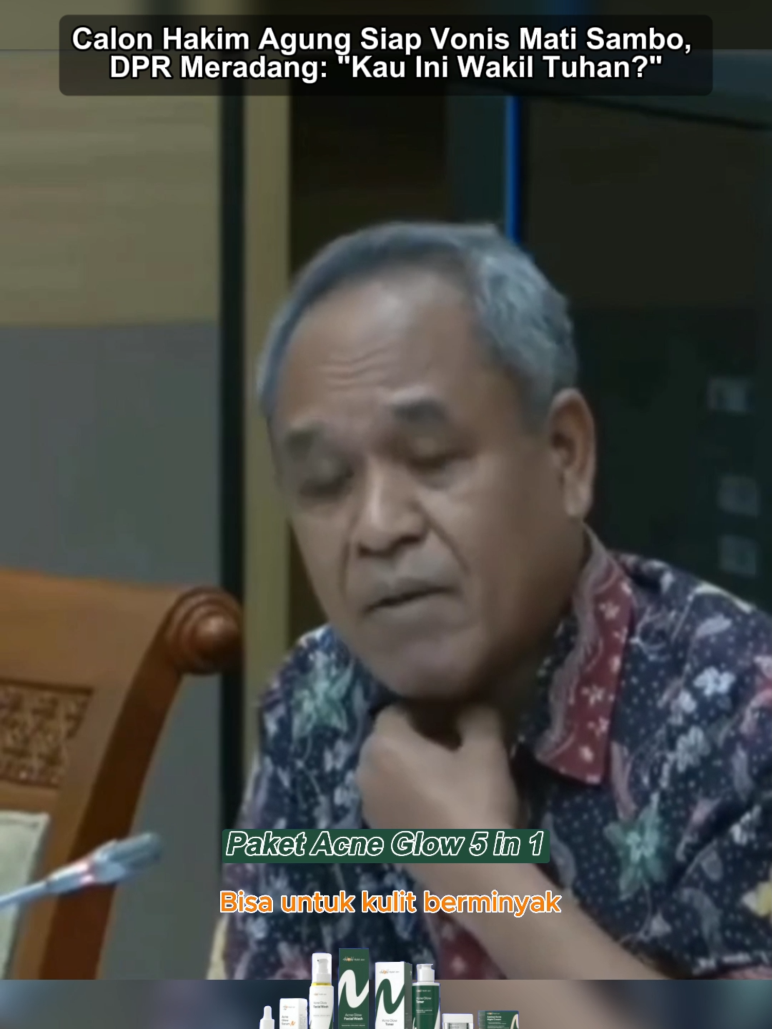 Suasana uji kelayakan dan kepatutan (fit and proper test) Calon Hakim Agung (CHA) di Komisi III DPR RI memanas pada Senin (15/9/2025). Momen tersebut dipicu oleh pernyataan tegas calon hakim Alimin Ribut Sujono yang mengaku tak akan ragu menjatuhkan vonis mati terhadap Ferdy Sambo. Pernyataan Alimin ini dilontarkan untuk menjawab pertanyaan mengenai kasus fenomenal yang merusak citra institusi penegak hukum. Menurutnya, dampak destruktif dari perbuatan Ferdy Sambo sudah cukup menjadi alasan untuk memberikan hukuman maksimal. 