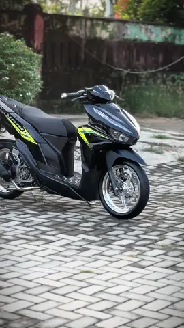 Ngebosenin gasih?🙂‍↕️  #fyp #variomodifikasi #vavarioan #vario #trend 