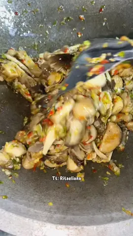 Siapa yg belom pernah masak jamur ini?? Enakkkk tau#Ritaeliana #warungsembako #warungkopi 