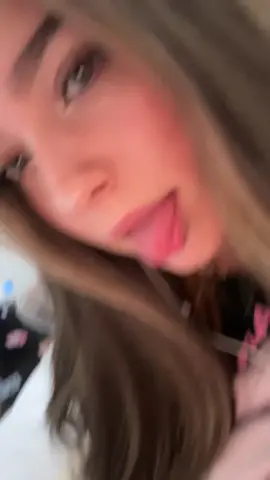 #prettygirls #swaggerbalz #beautiful #pretty #swaggerbalztongue3 