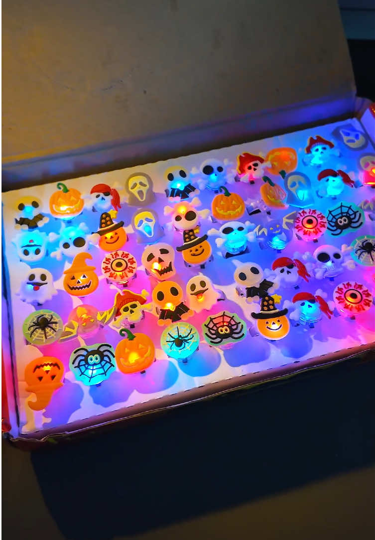 Love it🎃😍 50pcs LED Lights Halloween Ring Light Up Pumpkin 🎃#halloween #spookyseason #halloween2025 #MustHave #fyp   