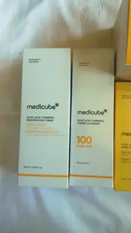 [Medicube] Kojic Acid Golden Glow & Radiance Full Set #creatorsearchinsights #usefulproducts #viralvideo #foryoupage #fypシ゚viraltiktok 
