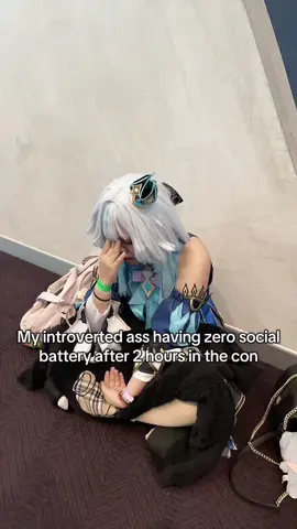 Go Hysilens go! So which one are you? The introvert one or the extrovert one🤭 #HonkaiStarRail #hsrcreators #hysilens #cosplay #cerydra #hoyocreators #hsrfanart #trending #hsr #hsr #amphoreus #cosplaycon #pixel 