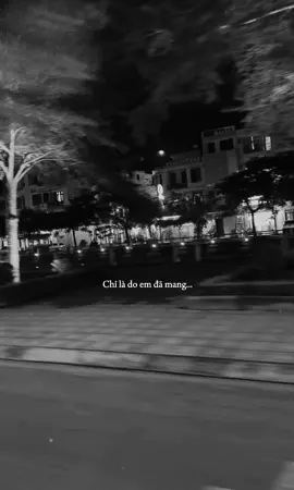 Chỉ là do em đã mang theo niềm tin quá nhiều...!#nhacbuontamtrang #xuhuongtiktok #nhachaymoingay #suystory 