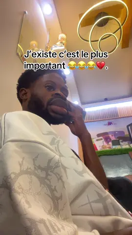J’existe c’est le plus important 😂😂😂😂😂💔#tiktokcameroon🇨🇲tiktokafrica @RANE JOEL 🇨🇲 @♕👻  𝐈şⓂＡ𝔼Łᵗⓓ𝕚  ⛵🐺 