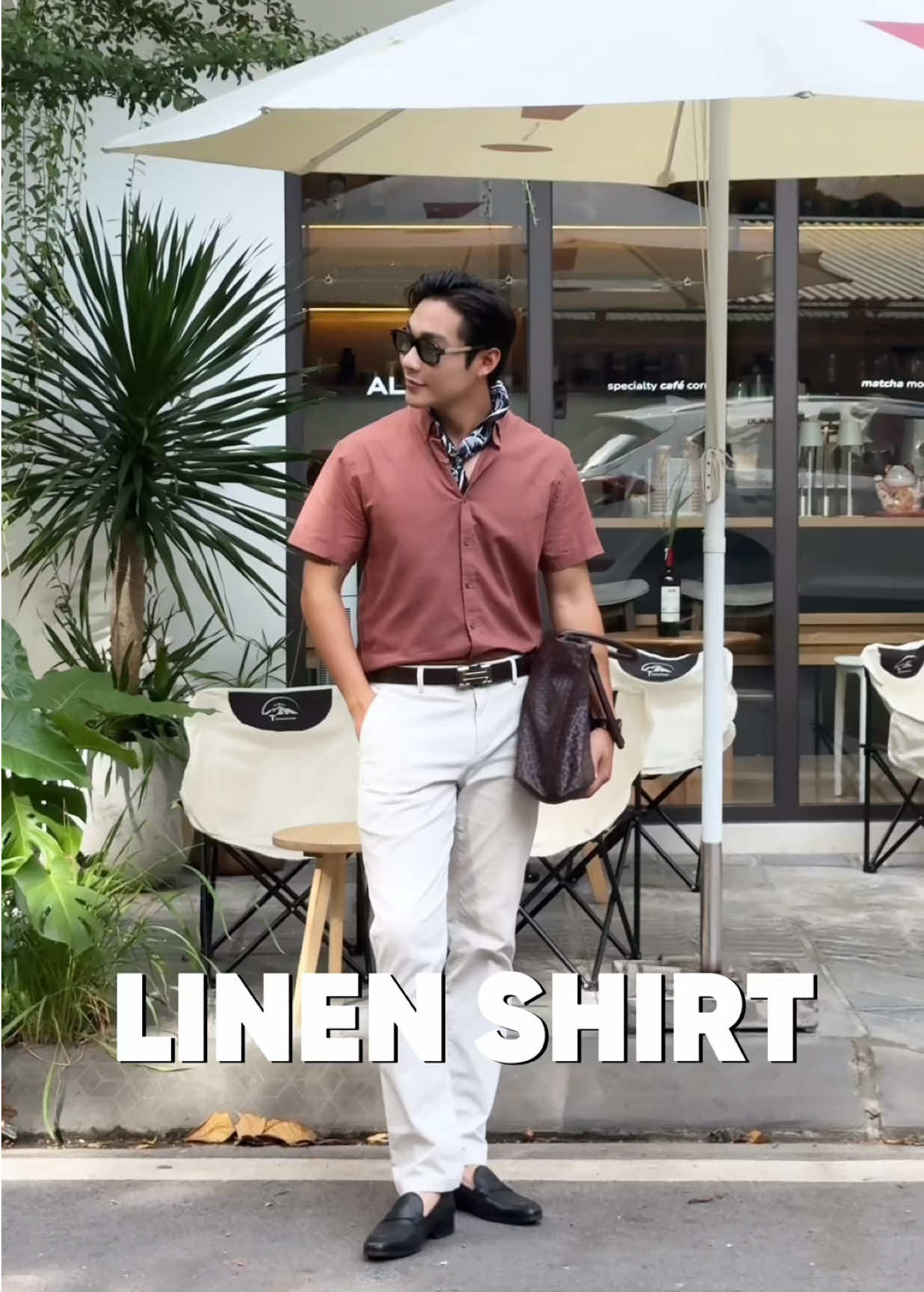 Áo đũi linen mỏng nhẹ, thấm hút tốt  “cứu tinh” cho những ngày hè oi bức. Chất liệu từ sợi tự nhiên mang đến cảm giác dễ chịu, thoải mái cả ngày dài. Thiết kế thanh lịch, mặc đi làm hay đi chơi đều chuẩn chỉnh.#urbanstore #thoitrangnam #aosominamdep #quankakinam #quannamdep 