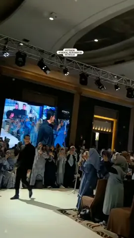 couple goal kesayangan ku bisa mirip gitu ya jalan nya,pas lagi dengan sound nya😘😘😘🔥🔥😎😘😘🥰✨#rezkyadhitya #citrakirana #masyaallahtabarakkallah salfok sma cara jalannya masky ituloe santai tapi kelihatan keren 🔥😎