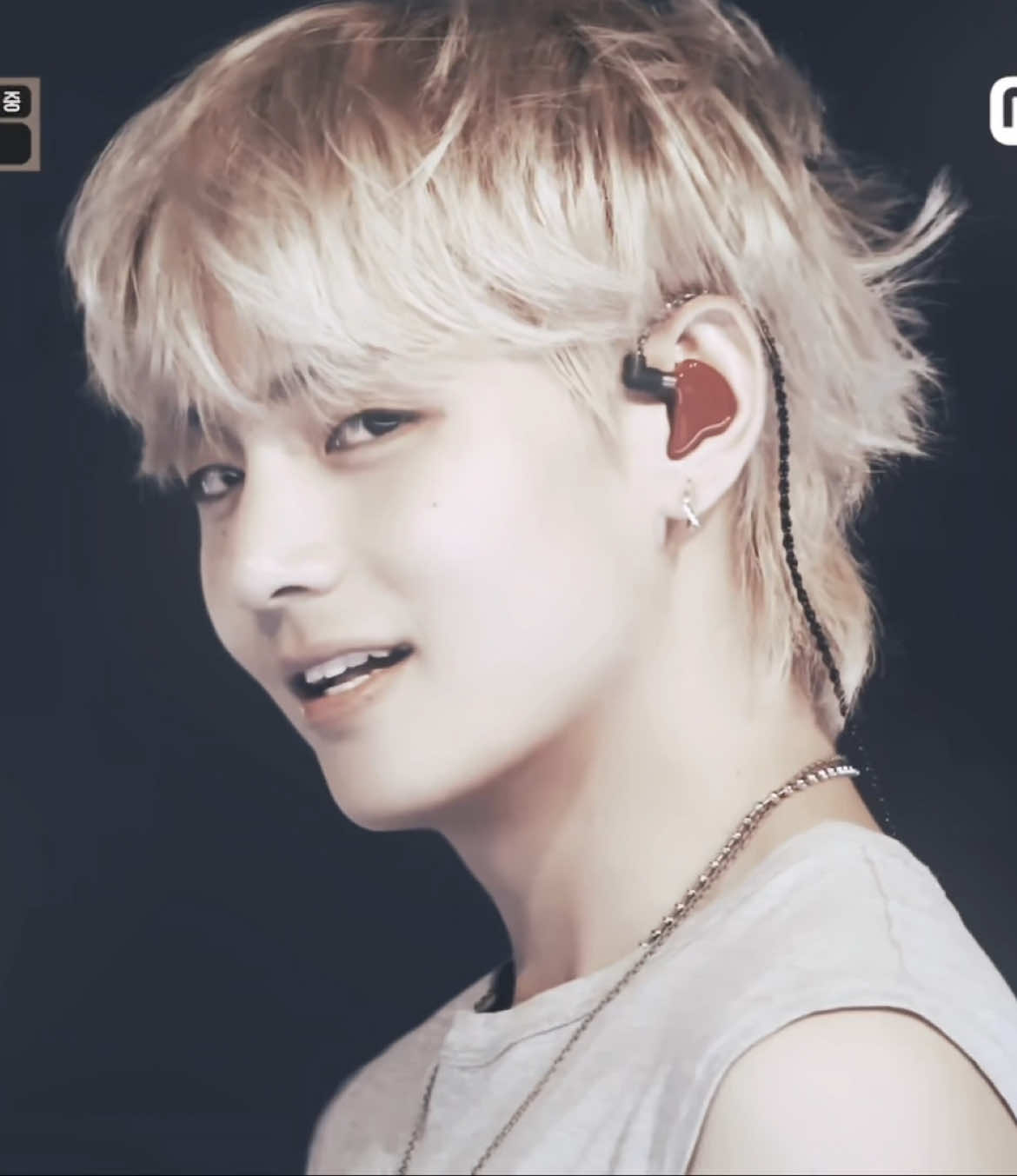 #taehyung || I NEED MORE BTS MOOTS !! #fyp #v #viral #vbts 