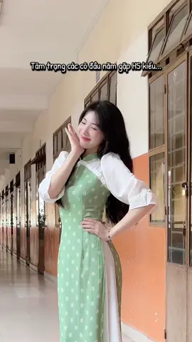 Mới dạy 1 tuần mà đầu cô quay quay 🤪 #aodaichuu #cogiaogenz #xuhuong #vairal 