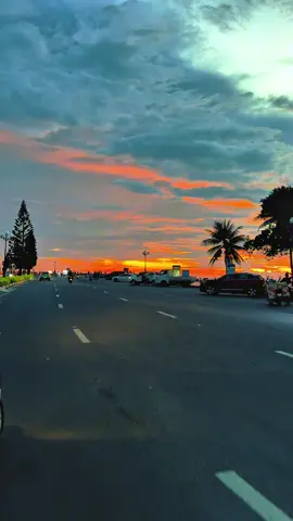 Chiều hoàng hôn Vũng Tàu #thoitietvungtau #dulichvungtau #vungtaureview72 #vungtaubeach #reviewvungtau72 