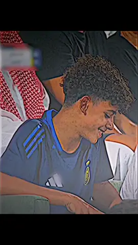 جونيور يقلد رونالدو ياساترر🥶🔥💀.  ...  #تيم_اسـاطيـر_الـدفـاع_🔥👿  #مـنـتـظـر_لـيـونـيـل🔥  #تيم_مصممين_المستديره💎  #تيم_مصممين_فرنسا💎  #تيم_مصممين_اوربا💎 