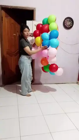 tidur di atas balon