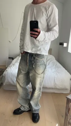 Been loving this fit #slubcotton #ourlegcy #fashion #fashioninspo 