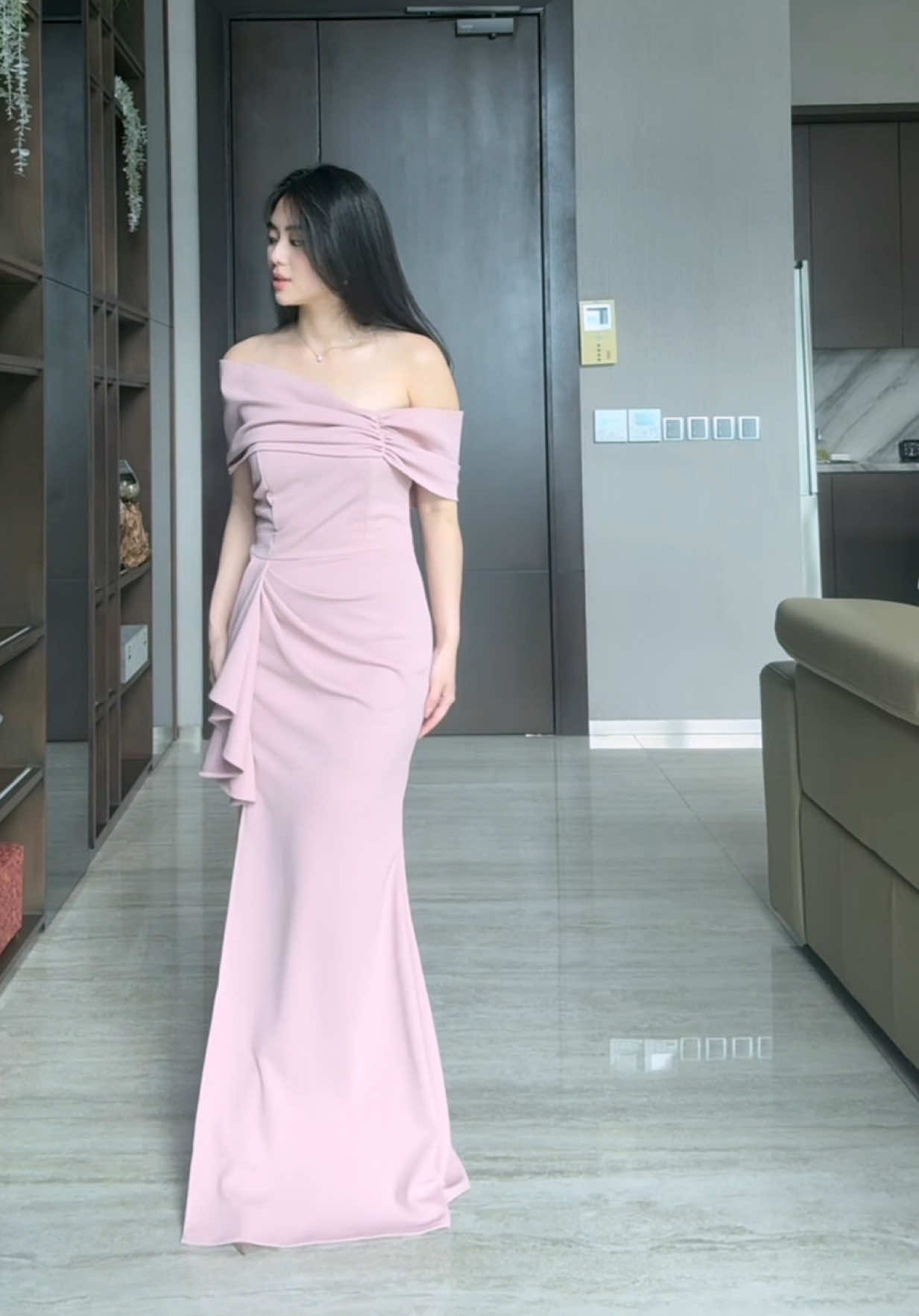 Help a girl outtt 🥹 @LoistOfficial #fashion #fashiontiktok #grwm #styling #CapCut 