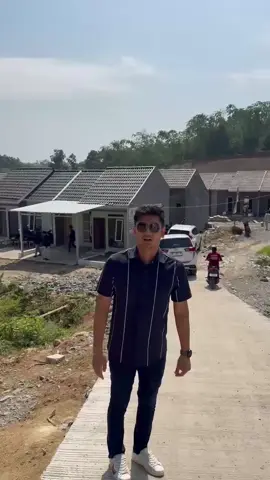 GRAHA PILAR SERPONG🏘 Rumah subsidi dobel dinding cicilan 1jt-an flat sampai lunas Design komersil nan kekinian •bokingfee 1,5jt Lokasi strategis 🚉 15 menitan ke stasiun parungpanjang  🛣 10menit ke jalan raya parung panjang  🏢 13menit ke pasar tradisional  🏫 8menit kekantor desa cibunar Mari survey dan boking/segera tentukan blok dan unit yg strategis Info  marketing Anggi saputra: Wa/tlp:081374087037 Yu yu Di Booking&disurvei masih ada Promo nih