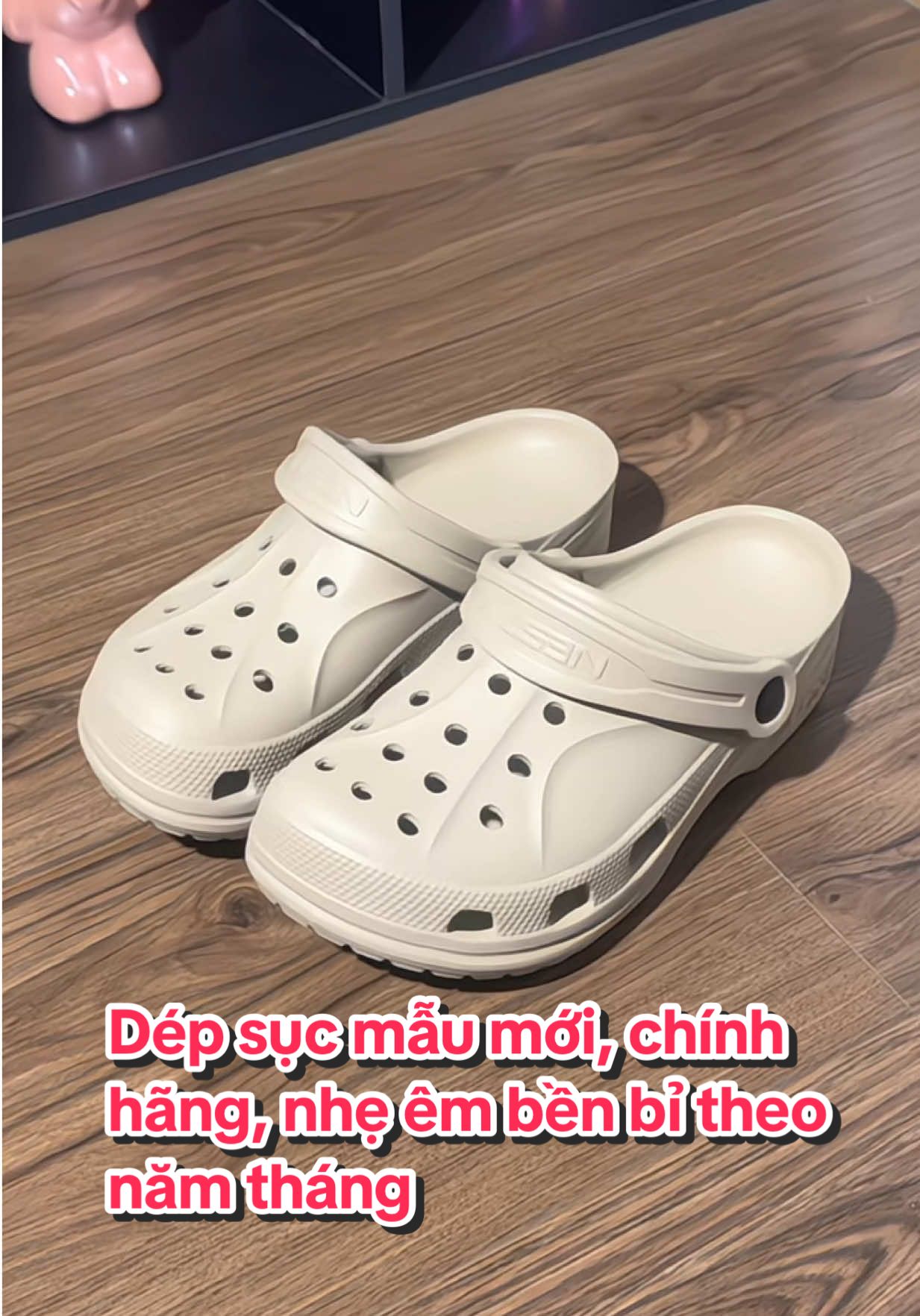 Dép sục mẫu mới, chính hãng, nhẹ êm bền bỉ theo năm tháng #sonchan #review #giaydep #thoitrangcongso #hottrend 