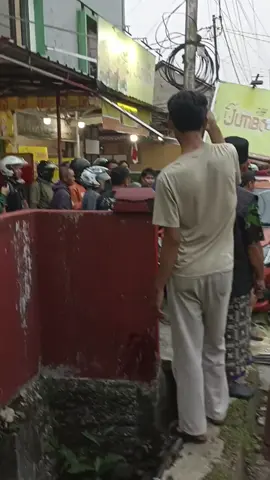 tabrak lari jln Sukaraja #infobogor #tabraklari  #sukarajabogor #diamukmasa #fyppppppppppppppppppppppp 