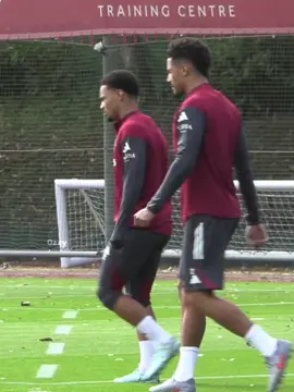 He is Back #Arsenal #arsenalfans #gunners #goatkaarsenal #arsenalfamily♥️⚪️☠️ 
