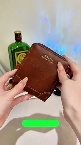 Unlock the secret to effortless style—shop now before our limited stock disappears! #purse #wallets #menswallet #leatherwallet #menwallet #minimalistwallet #walletsforwomen #mensbag #zipperwallet #walletformen