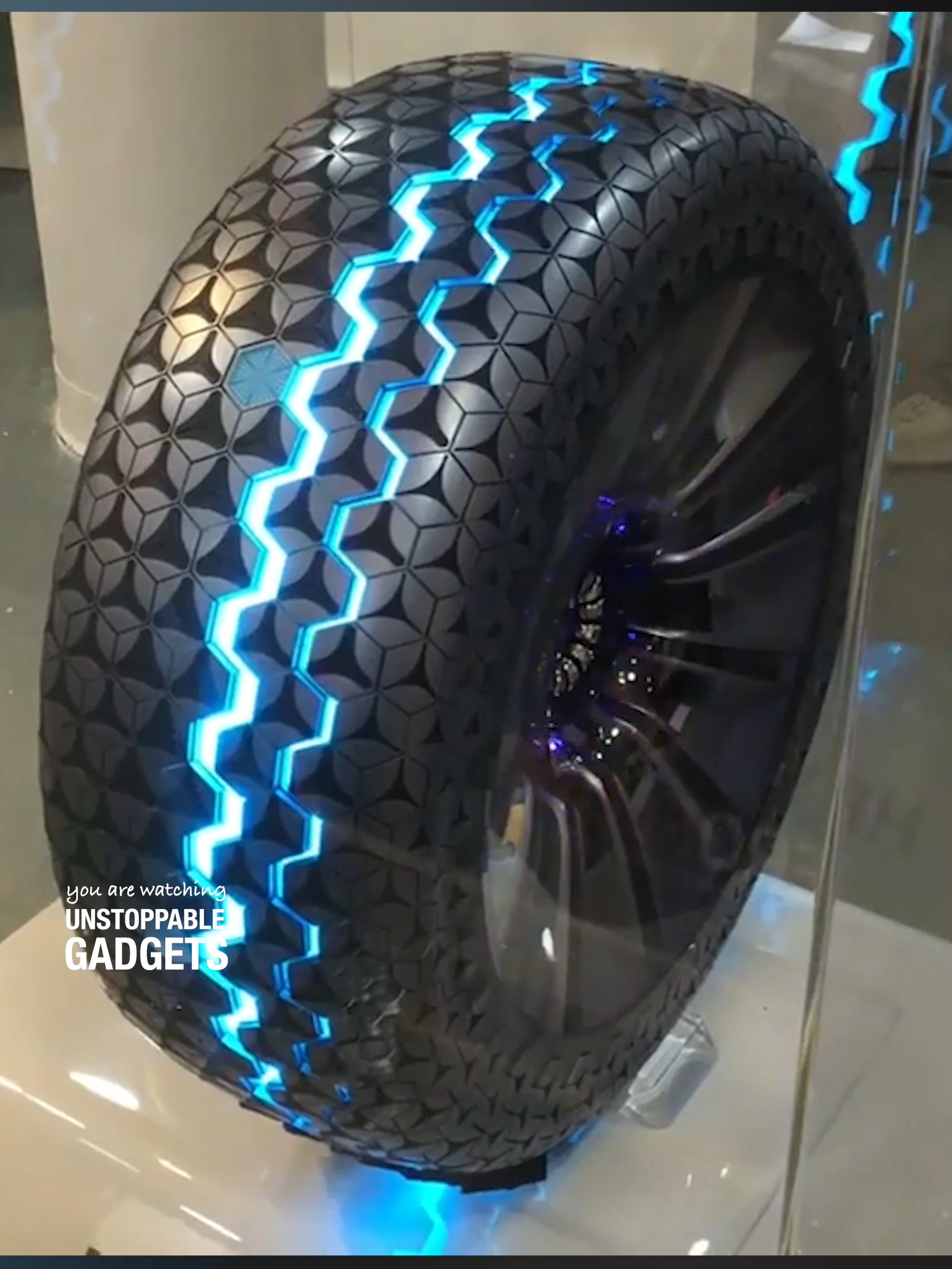 These tires were made to complement smart cars https://youtube.com/shorts/7mhZ0qsJR_0 HEXONIC TIRE concept created by HANKOOK https://www.youtube.com/watch?v=52QOqEknEpc https://www.youtube.com/watch?v=SVeJFztXI-g