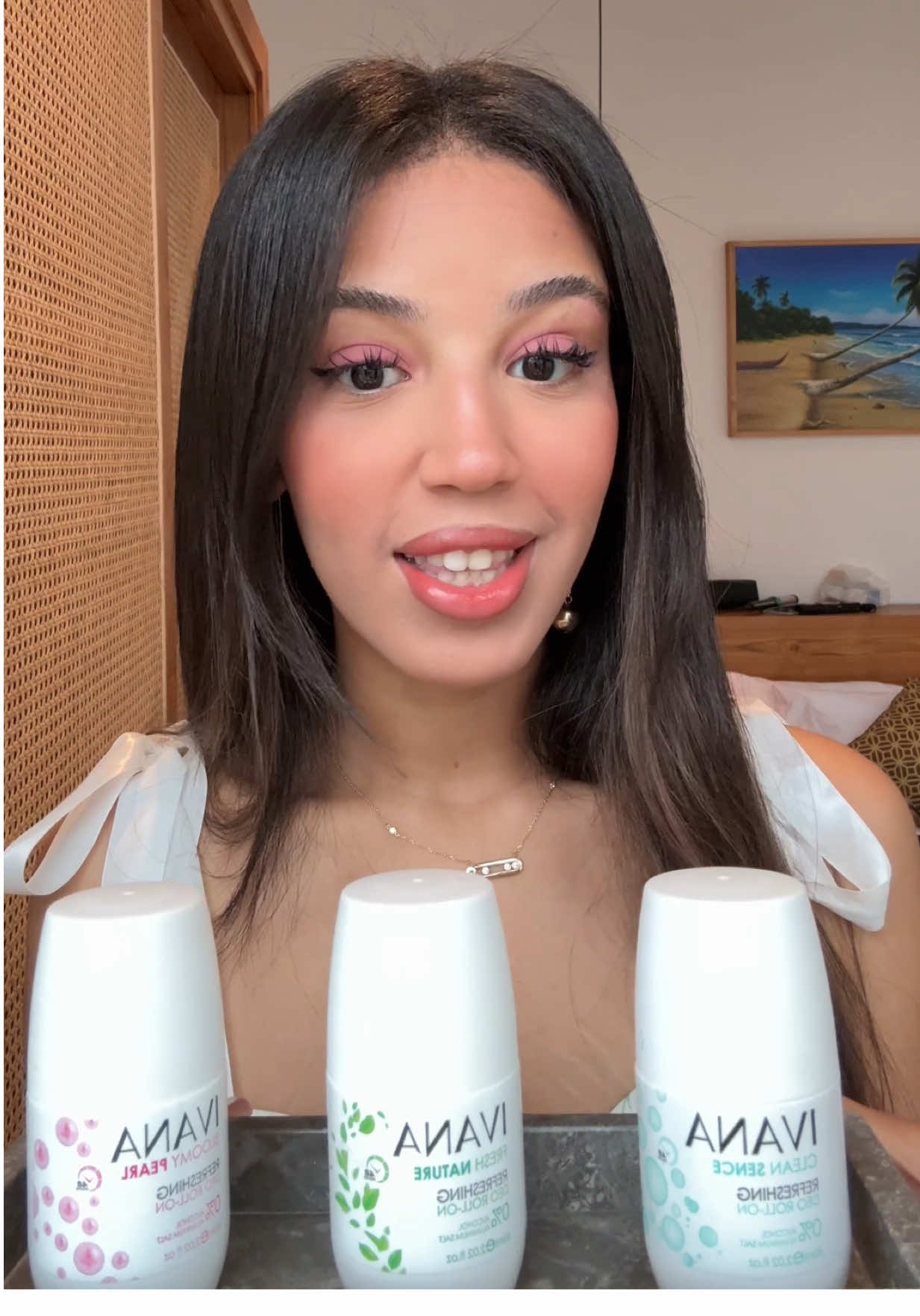 2 pack trio a 500 dh Insta : ivana_deodorant 💗🎀🤍