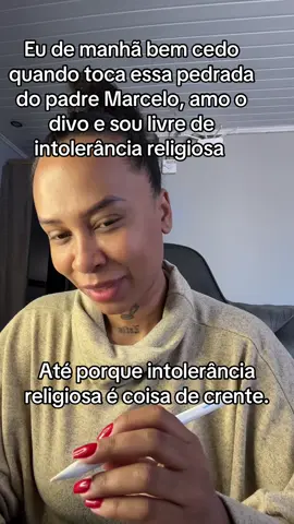 Não tem como não gostar do padre Marcelo, o divo é maravilhoso #Hoodoo #matrizafricana #umbanda