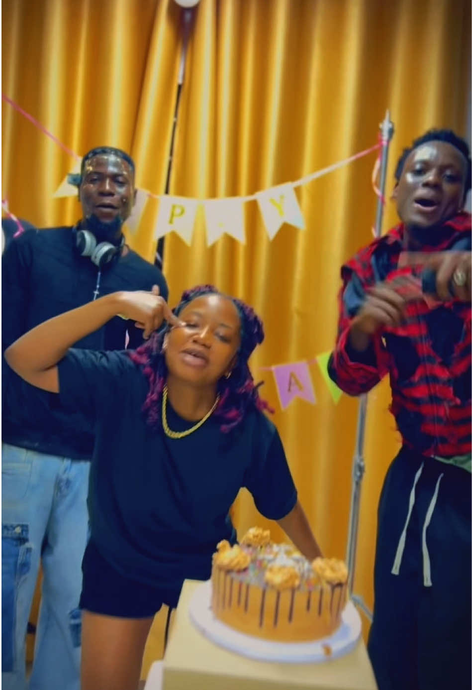 Ushamba by Crown Yo 👌🏽…  Out Now Link in My Bio 👆🏽📌 #crownyo #girlfriend👸🏽 #ushamba #ushambabycrownyo 