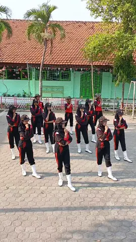 bagoyangg💃#passanba #fyp #mtsn3mojokerto #paskibra 