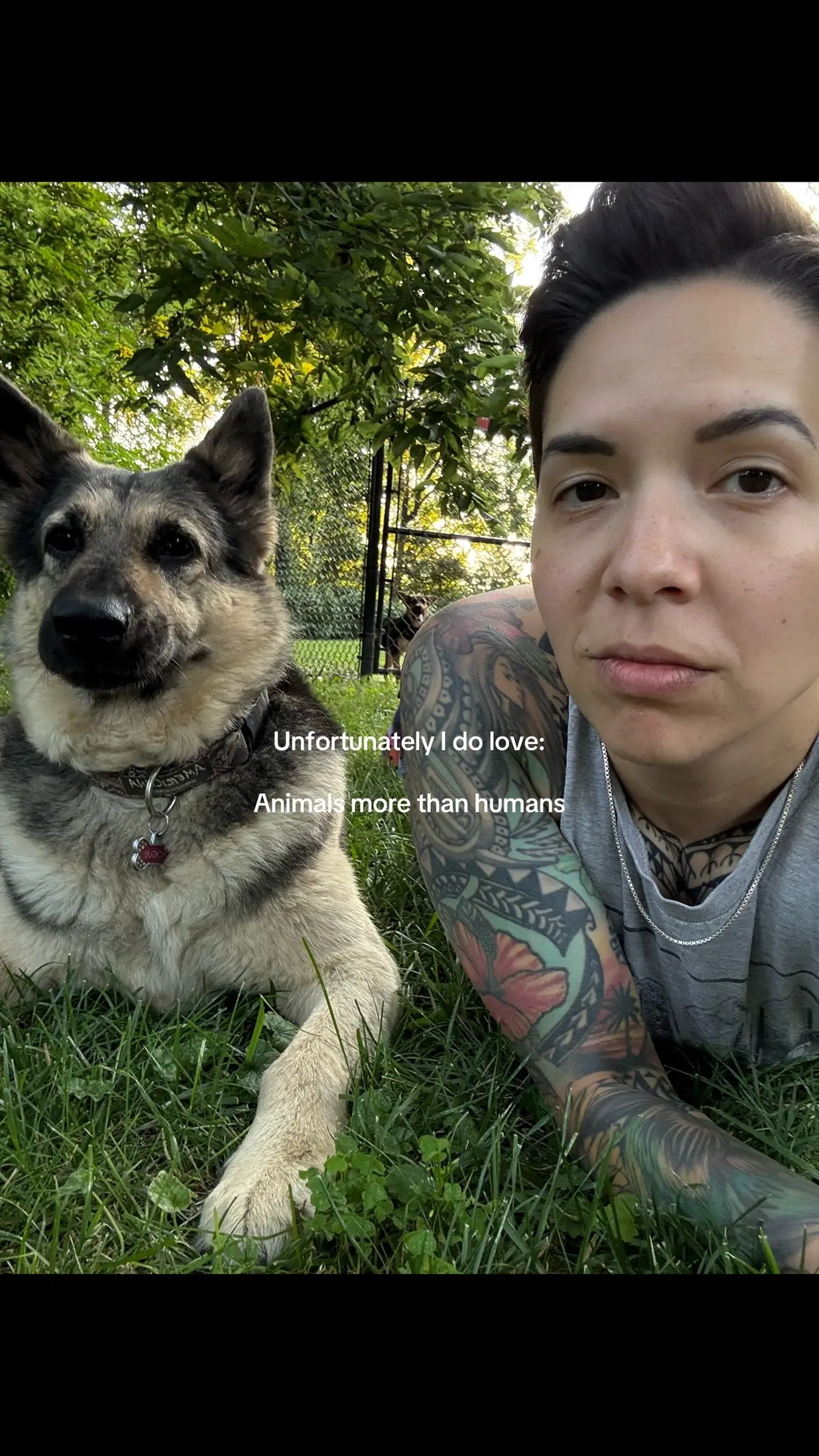 Forever an animal empath. Also, I spy the cutest photobomber 😍 🐶 